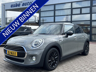 MINI Mini 1.5 136 PK 5 Drs Cooper Business Edition Navigatie Sportstoelen Getint Glas Keyless Entry Carplay Clima + Cruise Control Zwart Dak + Spiegels + Velgen NL Auto 1e Eigenaar