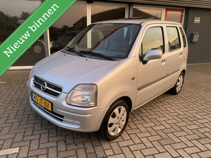 Opel Agila 1.2-16V Star Edition