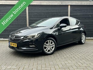 Opel Astra 1.0 Innovation fm nav / clima / carplay / half