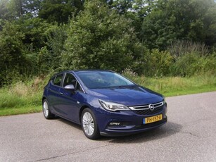 Opel Astra 1.6 CDTI Business+ 5 Drs . Navigatie .