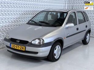 Opel Corsa 1.2i-16V Onyx met 137.637km Originele Kilometers