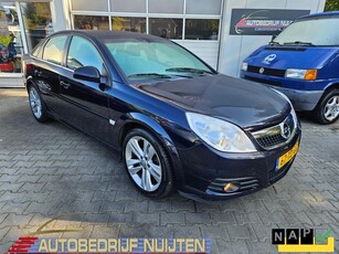 Opel Vectra GTS 1.8-16V Business (bj 2006)