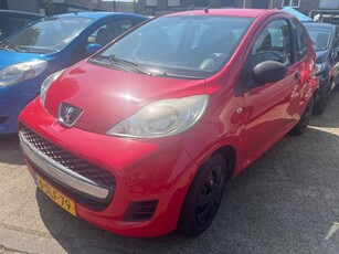 Peugeot 107 1.0-12V XR