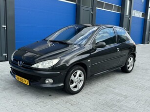 Peugeot 206 1.6-16V 2004 XS LM wielen Airco