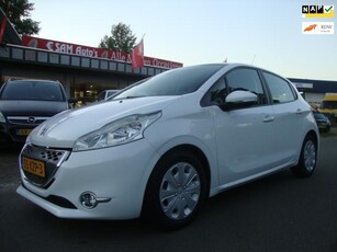 Peugeot 208 1.4 e-HDi Active ( Automaat + NAVI )