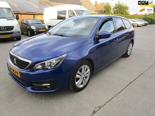 Peugeot 308 SW 1.2 PureTech Allure motor trilt,, lees tekst.