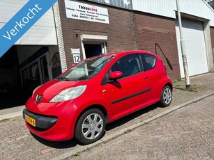 Peugeot PEUGEOT 107 NETTE 107 JAAR APK&AIRCO&LAGE KM