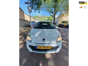 Renault Clio Airco / navigatie / 129.000 NAP / leuke auto