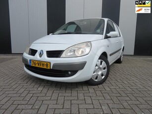 Renault Grand Scénic 1.9 dCi Tech Line