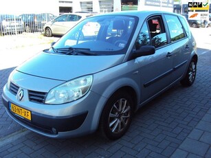 Renault Scénic 1.6-16V Expression Comfort