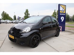 Toyota Aygo 1.0-12V Cool Airco, 5drs, NAP, LMV, mooie auto!