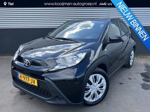 Toyota Aygo X 1.0 VVT-i MT play Apple carplay & Android