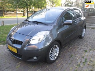 Toyota Yaris 1.3 VVTi Dynamic//2E EIGENAARS