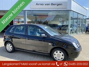 Volkswagen Polo 1.4-16V, 5 deurs, cruisecontrol.