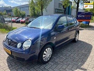 Volkswagen Polo 1.4-16V Athene - 5 DEURS - NIEUWE APK - NAP