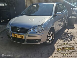 Volkswagen Polo 1.4-16V Comfortline *inruil mogelijk*