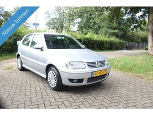 Volkswagen Polo 1.4i/16V Trendline (Automaat, Airco) 5 deurs