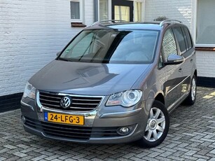 Volkswagen Touran 1.4 TSI Highline 7 Pers Lichtmetalen