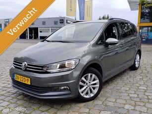 Volkswagen Touran 1.5 TSI Comfortline Business Automaat