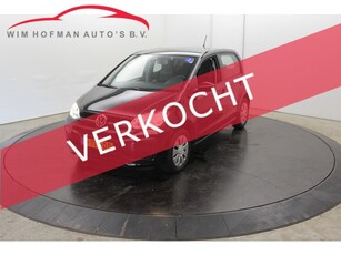 Volkswagen up! 1.0 BMT move up Executive DAB Airco EL ramen