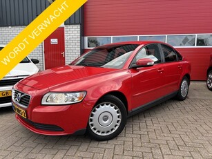 Volvo S40 2.4 Kinetic 5 CILINDER / AUTOMAAT / AIRCO /