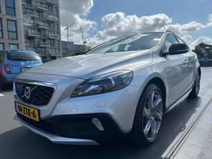 Volvo V40 Cross Country 2.5 T5 Summum Dealer OH! Nieuw