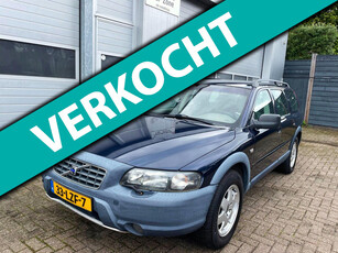 Volvo V70 Cross Country 2.4 T-Leer-Airco-Cruise-Trekhaak-APK