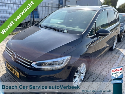 VOLKSWAGEN TOURAN 1.5TSi 150pk DSG Highline 7p | Panorama schuif-/kanteldak | ErgoActive stoel | Navi | Camera | LED verlichting | Stoelverwarming | Spiegelpakket | Safety pakket