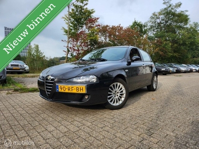 Alfa Romeo 147 1.6 T.Spark Distinctive