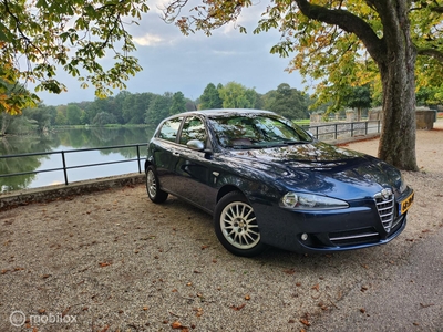 ALFA ROMEO 147 2.0 T.Spark Business