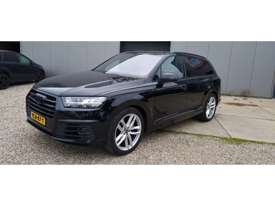 Audi SQ7 8 Cilinder Diesel 435 pk Automaat GRIJS KENTEKEN