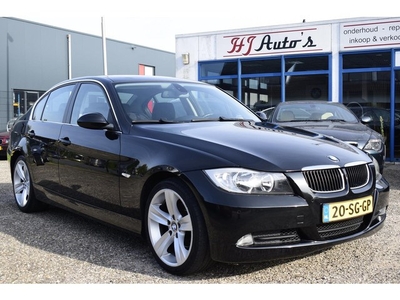 BMW 3-serie 320i Dynamic Executive youngtimer nieuwe