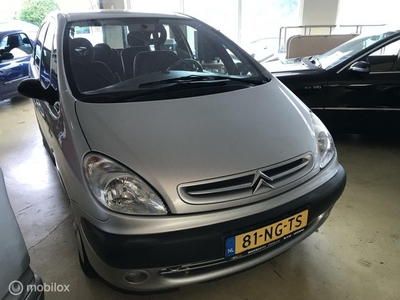 Citroen Xsara Picasso 2.0i-16V Différence 2