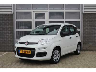 Fiat Panda 1.0 Hybrid Panda / Airco / Trekhaak / Zuinig!