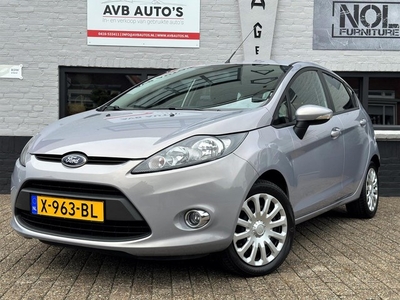 Ford FIESTA 1.25 Titanium Clima Parelmoer APK t/m 31-05-2025