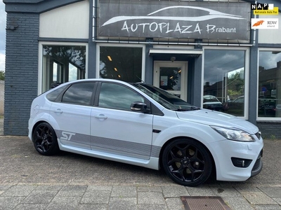 Ford Focus 2.5 ST / AIRCO / XENON / NAVI / PDC