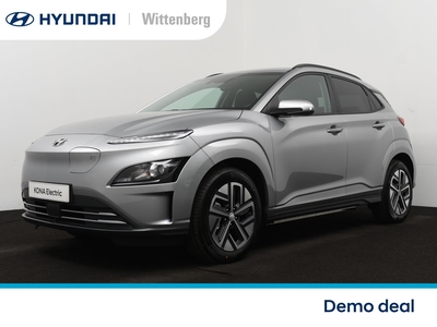 HYUNDAI KONA Electric Fashion 39 kWh | € 2000,- Subsidie mogelijk! | Warmtepomp | Bluelink app | Navigatie | Camera | Adaptive cruise |