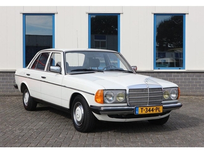 Mercedes-Benz 200-280 (W123) 200 D airco 5-bak unieke