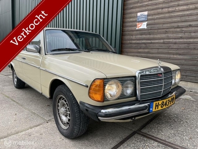 Mercedes-Benz W123 240D Automaat Belastingvrij