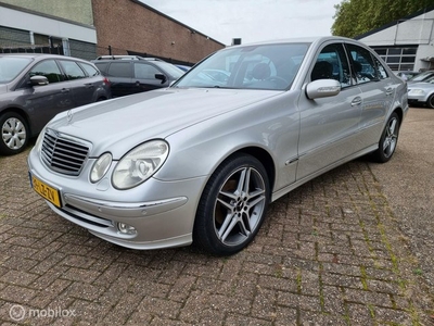 Mercedes E-klasse 200 K. Avantgarde. Automaat.