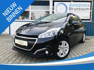 Peugeot 208 1.2 PureTech Signature Panoramadak