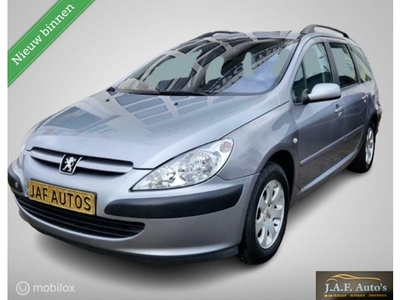 Peugeot 307 Break 1.6 Nw APK Airco Cruise trekhaak