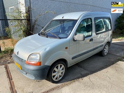 Renault Kangoo 1.4 RTE met airco ( alleen voor export)