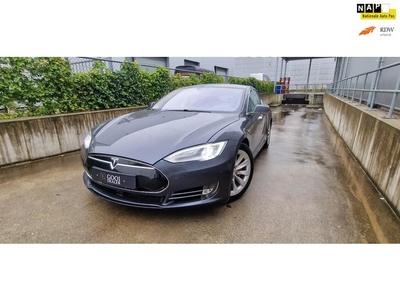 Tesla Model S 70D NEXT GENERATION LEDER 7 PERSOONS AUTOPILOT