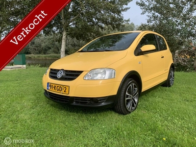 Volkswagen Fox 1.2 Trendline/ cross fox line