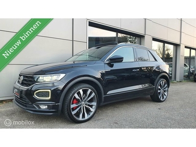 Volkswagen T-Roc 1.5 TSI 3x R-Line Pano/Virtual/Camera/Beats