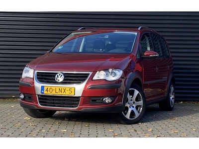 Volkswagen Touran 1.4 TSI Cross 7 Persoons