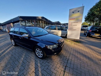 Volvo V50 2.4 D5 Edition II Sport NWE APK