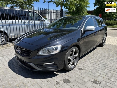 VOLVO V60 1.6 AUT. R-DESIGN/NAV/PDC/LED/CLIMA/LEDER/RIJDBAAR