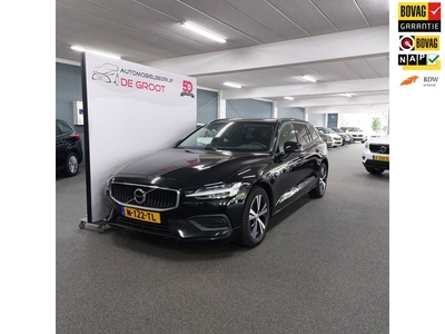 Volvo V60 2.0 B3 Momentum MILD HYBRID-PARK ASSIST